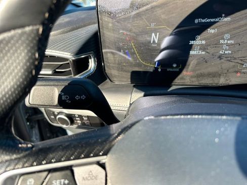 Used 2025 Ford Mustang GT Premium image 15