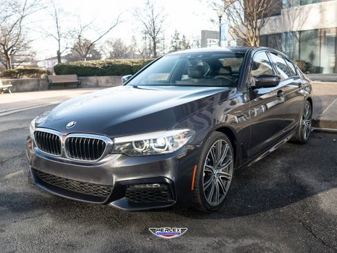 Used 2019 BMW 540i w/ M Sport Package image 3