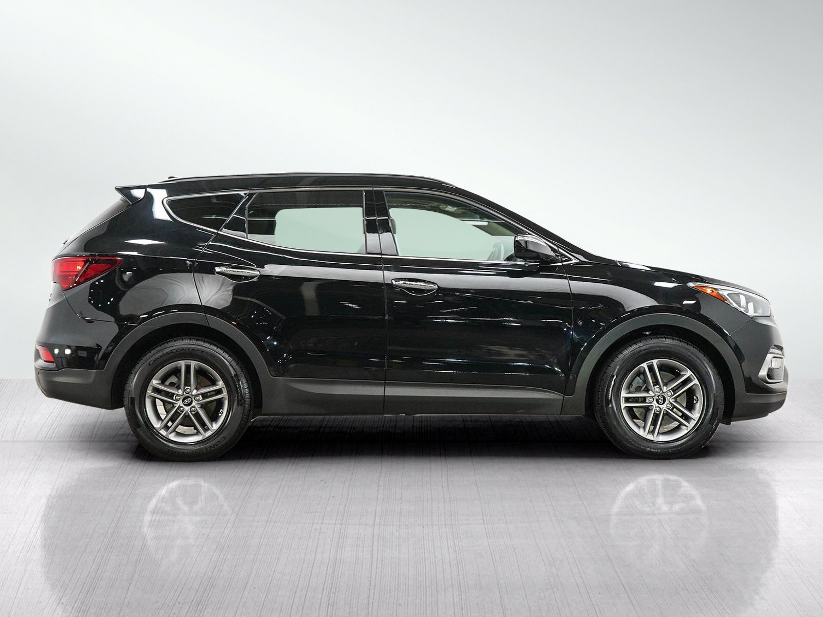 Used 2017 Hyundai Santa Fe Sport w/ 2.4L Tech Package 04 AWD/4WD image 6