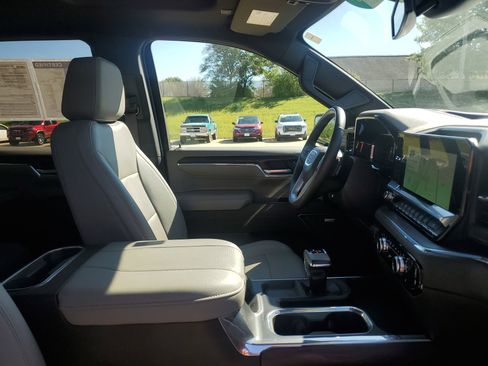 Certified 2023 GMC Sierra 1500 SLT w/ SLT Premium Plus Package image 34