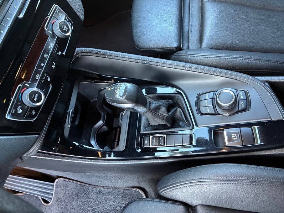 Used 2018 BMW X2 sDrive28i w/ Convenience Package FWD image 40