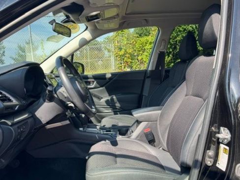Used 2023 Subaru Forester Premium AWD/4WD image 10