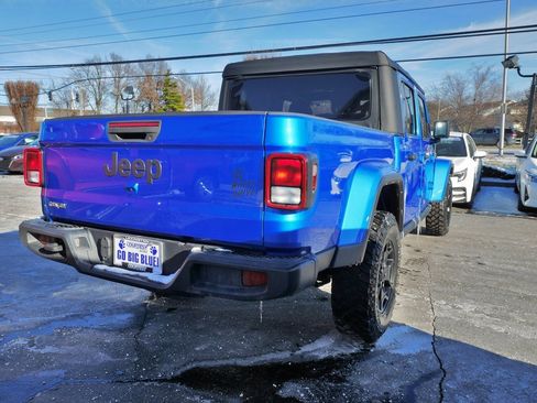 Used 2022 Jeep Gladiator Willys image 7