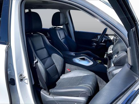 Used 2022 Mercedes-Benz GLS 450 4MATIC image 8
