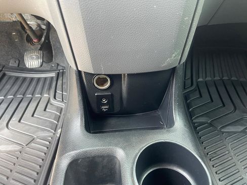 Used 2014 Nissan NV200 SV w/ Technology Package FWD image 20