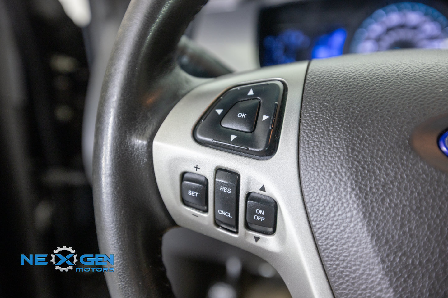 Used 2013 Ford Taurus SEL FWD image 15