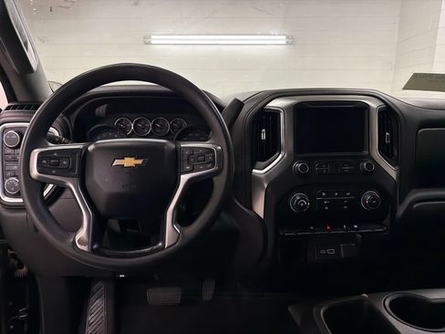Used 2020 Chevrolet Silverado 1500 LT w/ Trailering Package AWD/4WD image 9