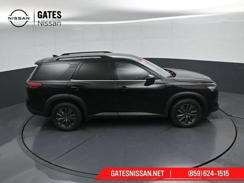 Used 2024 Nissan Pathfinder SV AWD/4WD image 46