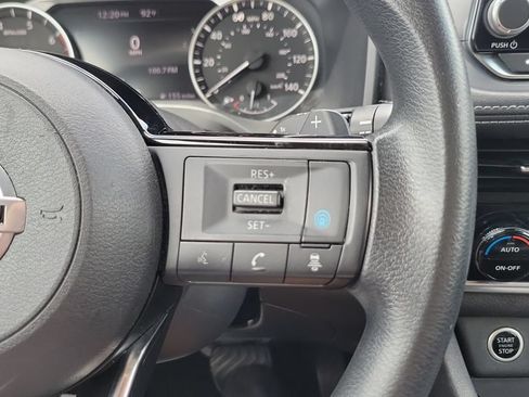 Used 2021 Nissan Rogue SV FWD image 26