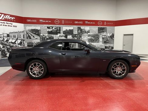 Used 2017 Dodge Challenger GT w/ Driver Convenience Group image 2