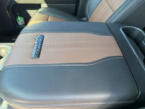 Used 2024 Chevrolet Silverado 2500 High Country w/ LPO, Dark Essentials Package AWD/4WD image 28