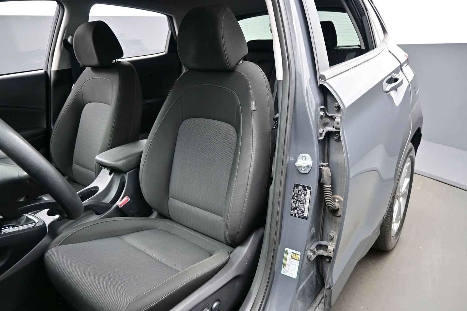 Certified 2023 Hyundai Kona SEL AWD/4WD image 12