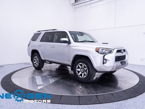 Used 2019 Toyota 4Runner TRD Off-Road Premium image 2