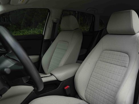 Used 2026 Honda HR-V LX image 16