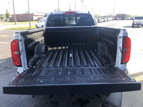 Used 2017 Chevrolet Colorado Z71 image 13