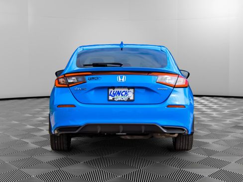 Used 2022 Honda Civic Sport image 3