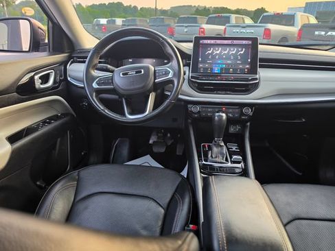 Used 2022 Jeep Compass Limited w/ Elite Group AWD/4WD image 13