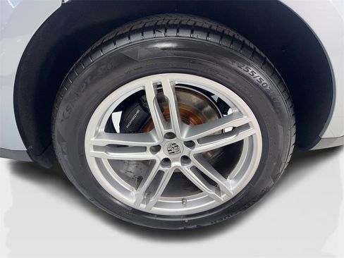 Used 2022 Porsche Macan image 82