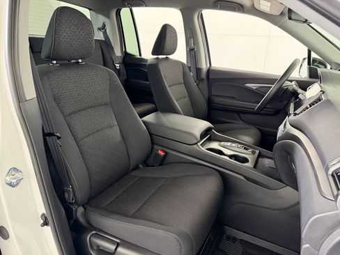Certified 2025 Honda Ridgeline Sport image 26