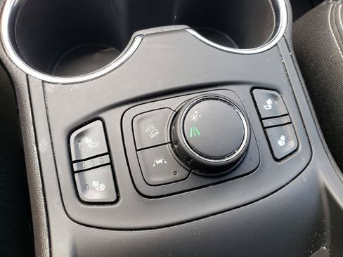 Used 2023 GMC Terrain SLE w/ Driver Convenience Package FWD image 17