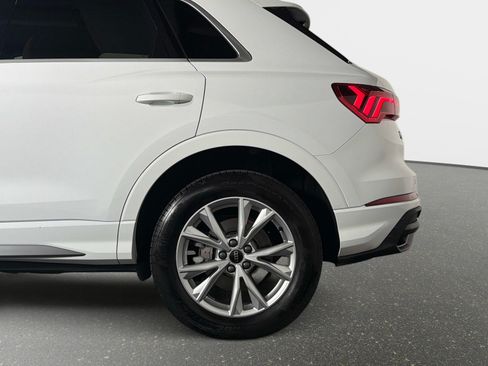Used 2025 Audi Q3 2.0T Premium AWD/4WD image 15