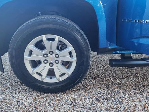 Used 2022 Chevrolet Colorado LT w/ LT Convenience Package image 29