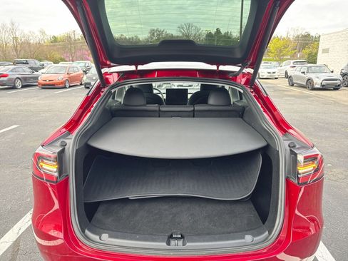 Used 2024 Tesla Model Y Long Range image 28