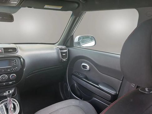 Used 2016 Kia Soul + w/ Soulful Package FWD image 26