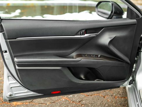 Certified 2022 Toyota Camry SE w/ Convenience Package image 23