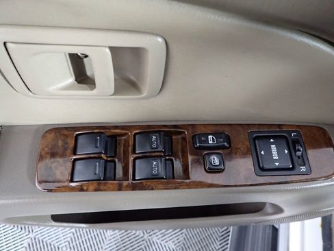 Used 2000 Toyota 4Runner Limited image 15