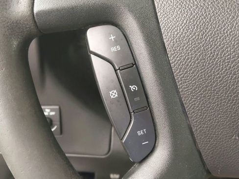 Used 2019 Chevrolet Express 3500 Extended w/ Driver Convenience Package RWD image 21
