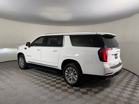 Used 2025 GMC Yukon XL Denali AWD/4WD image 10