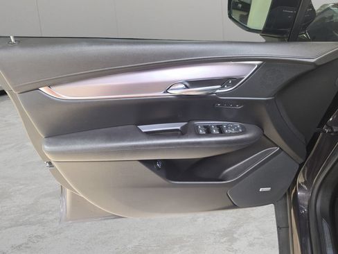 Used 2017 Cadillac XT5 Premium Luxury AWD/4WD image 12