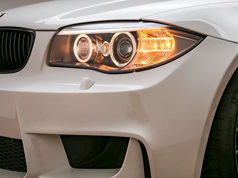Used 2011 BMW 1 Series M RWD image 17