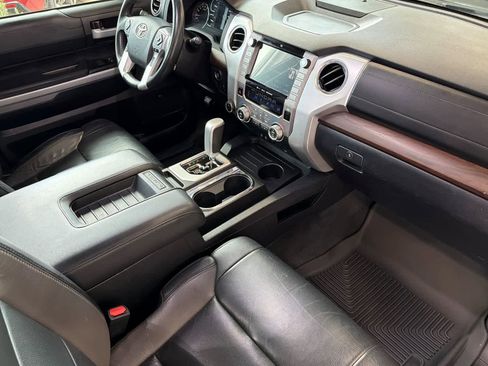 Used 2020 Toyota Tundra Limited w/ Limited Premium Package AWD/4WD image 17