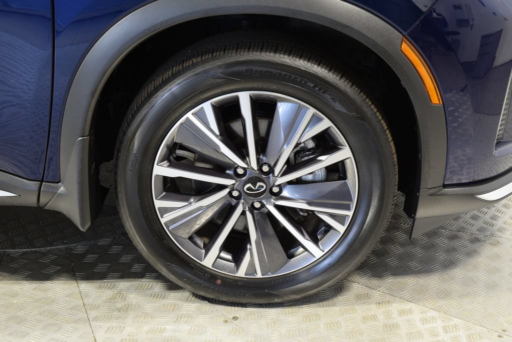 Certified 2026 INFINITI QX60 Luxe w/ Family Package AWD/4WD image 40