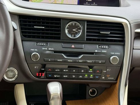 Used 2019 Lexus RX 350 AWD w/ Navigation Package image 18