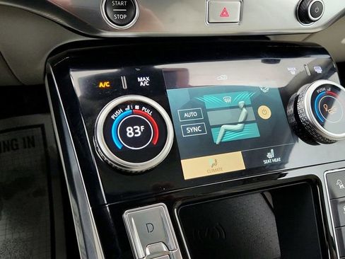 Used 2022 Jaguar I-PACE HSE image 17
