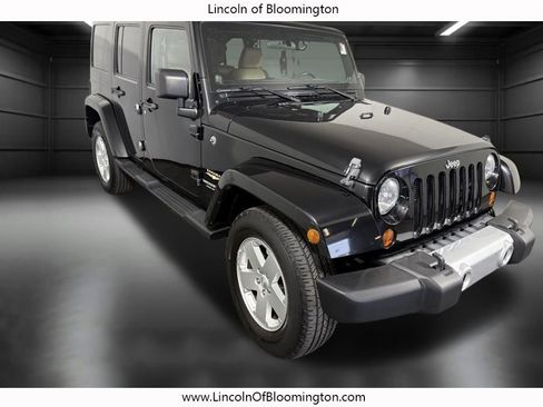 Used 2012 Jeep Wrangler Unlimited Sahara w/ Connectivity Group image 9