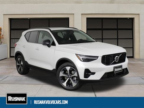 New 2026 Volvo XC40 B5 Plus w/ Climate Package image 1