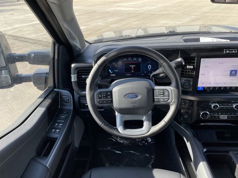 New 2026 Ford F350 Lariat w/ Black Appearance Package image 5