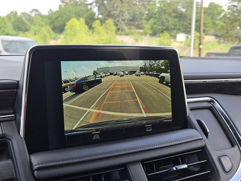 Used 2024 Chevrolet Tahoe LT RWD image 21