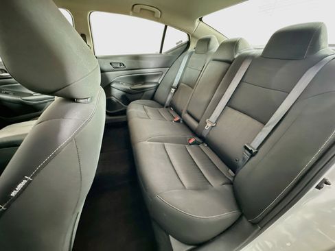 Used 2025 Nissan Altima 2.5 SV FWD image 26