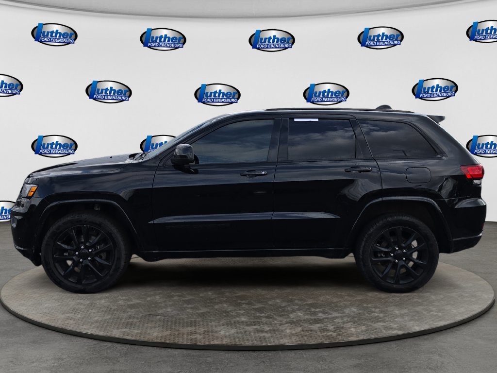 Used 2020 Jeep Grand Cherokee Altitude AWD/4WD image 2