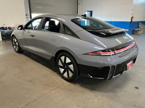 Used 2023 Hyundai Ioniq 6 SEL RWD image 5