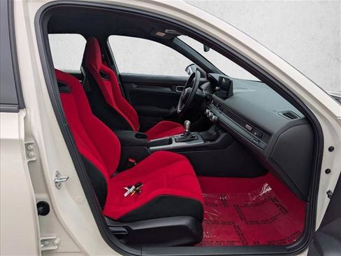 Used 2024 Honda Civic Type R image 17