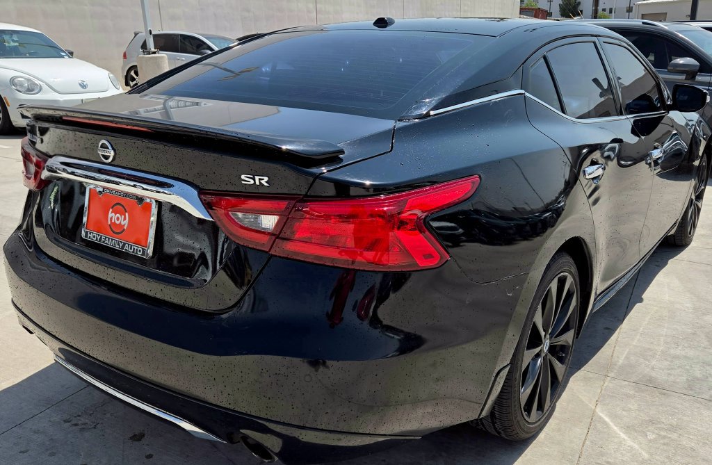 Used 2017 Nissan Maxima SR w/ Midnight Edition FWD image 9