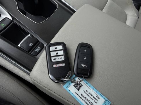 Used 2018 Honda Accord LX image 31