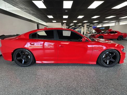 Used 2021 Dodge Charger R/T RWD image 6