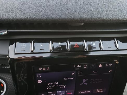 New 2025 Jeep Grand Cherokee Laredo w/ Luxury Tech Group I image 20